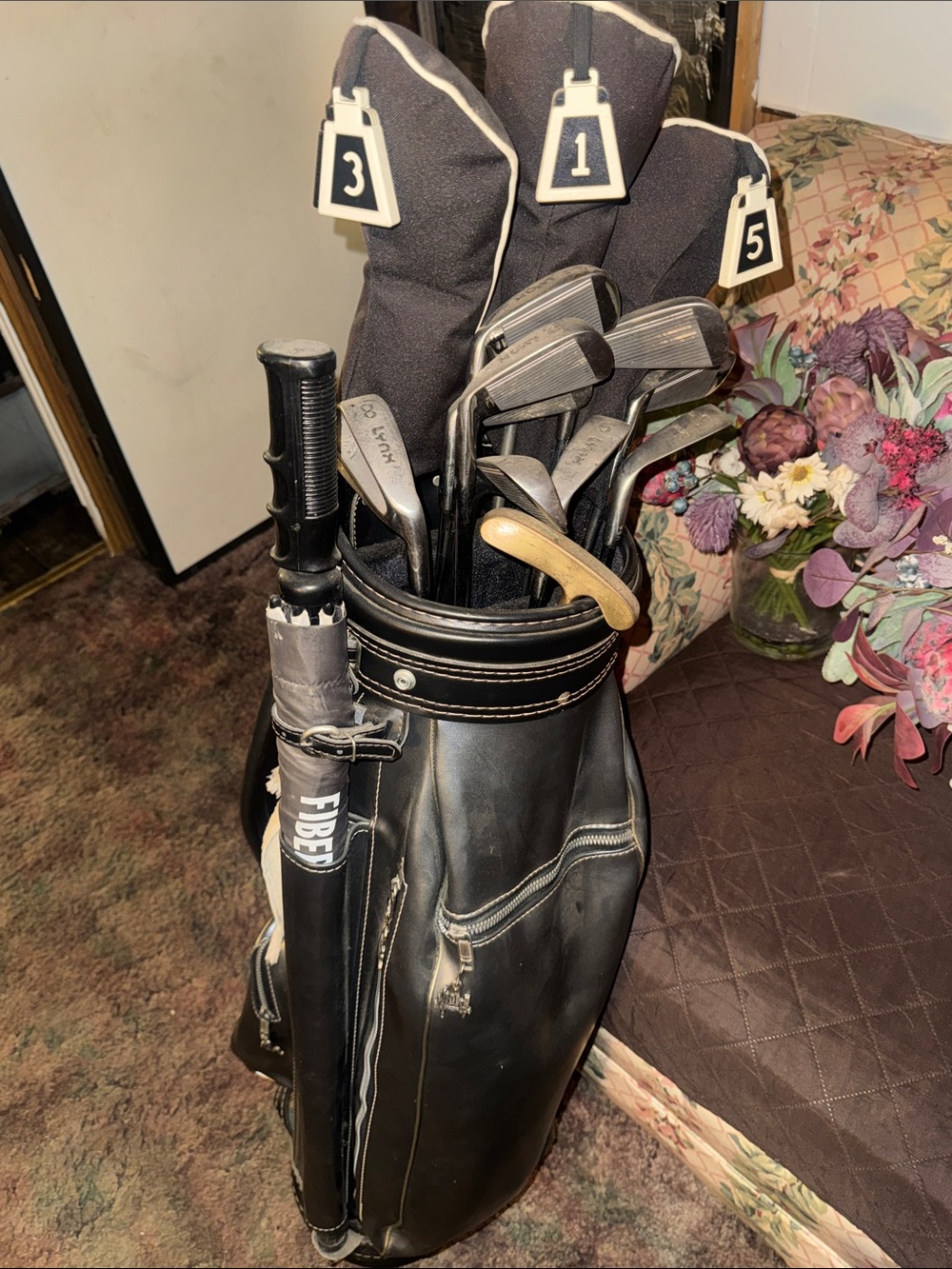 Men's Black Golf Stand Bag - Classic Carry Bag